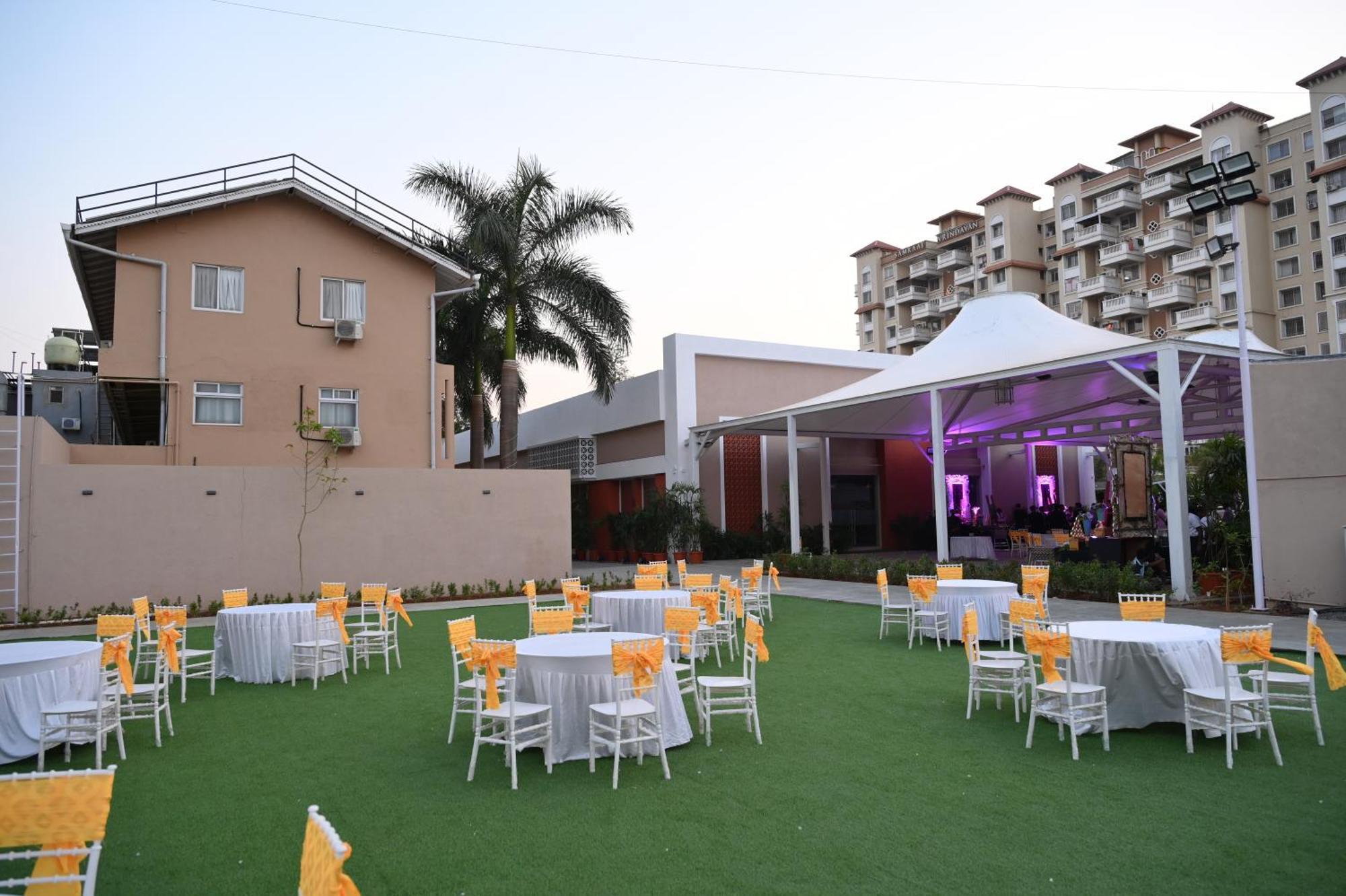 נאסיק Hotel Haldi מראה חיצוני תמונה