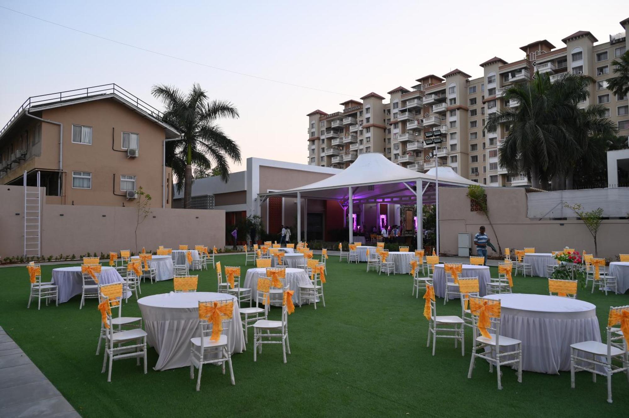 נאסיק Hotel Haldi מראה חיצוני תמונה